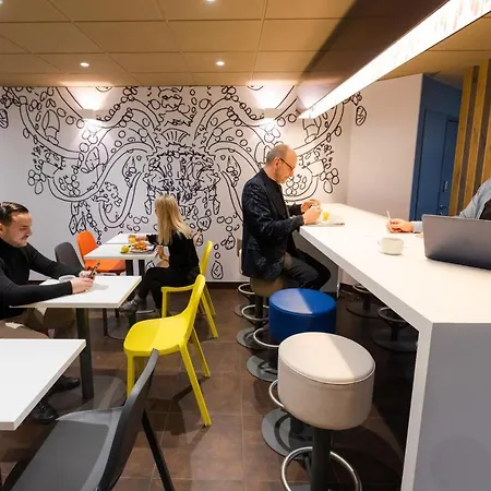 Hotel Ibis Budget Albertville 2*