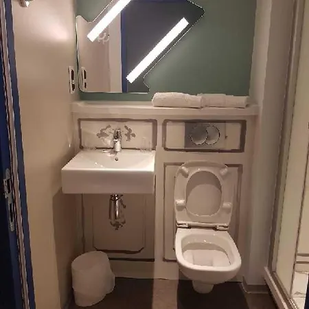 Ibis Budget Albertville فندق 2*