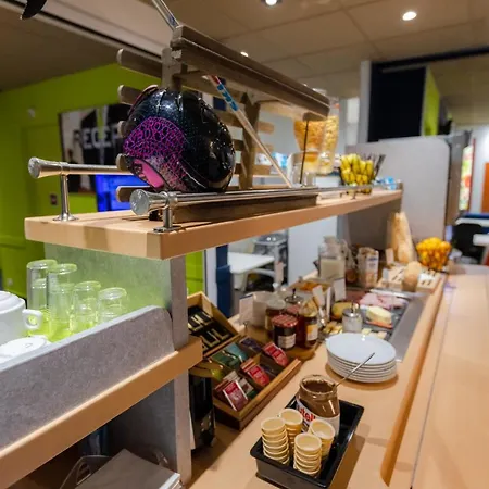 Hotel Ibis Budget Albertville 2*
